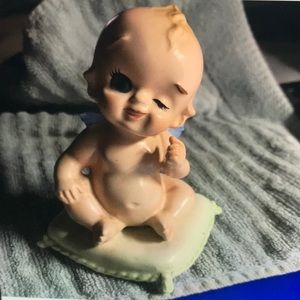 Vintage Collectible Napcoware Baby on Pillow 🐣🐥